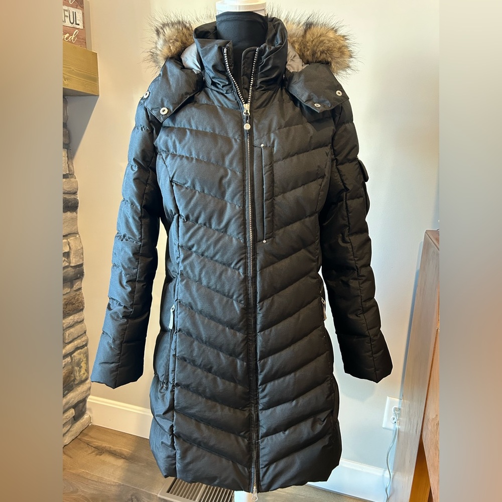 Eddie Bauer Down Parka with removable faux fur hood; size Petite XL.
